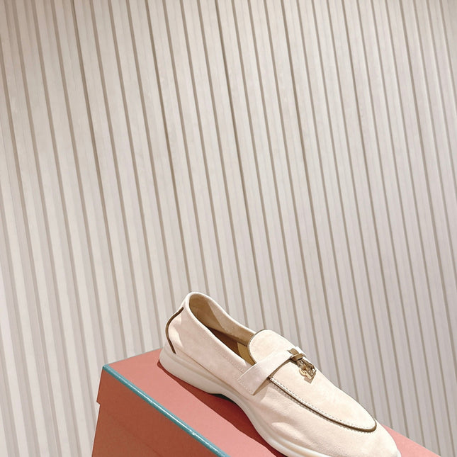 LP LOAFERS 25S IN CHAMPAGNE BEIGE SUEDE WITH SILVER HARDWARE