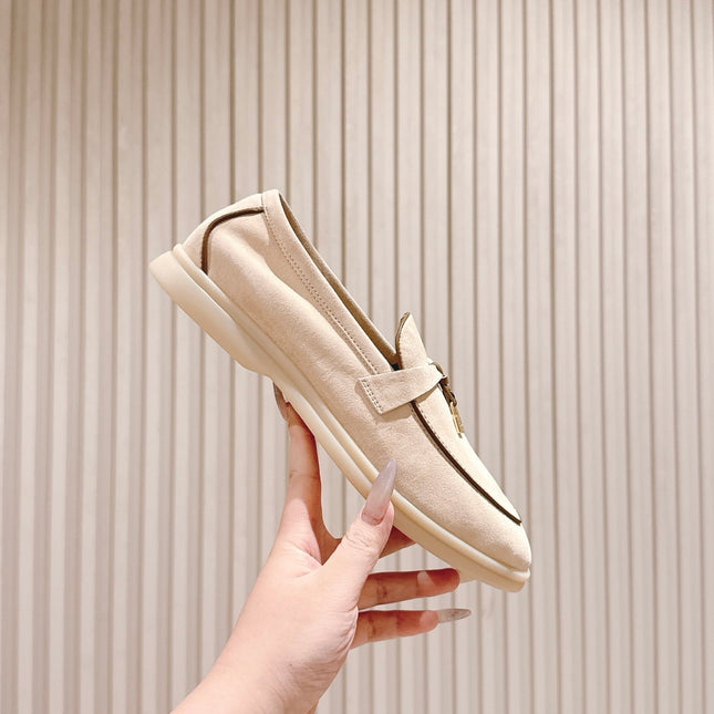 LP LOAFERS 25S IN CHAMPAGNE BEIGE SUEDE WITH SILVER HARDWARE