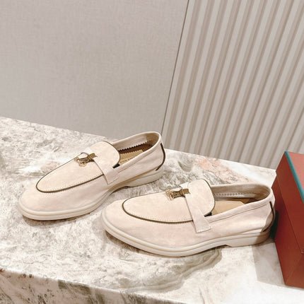 LP LOAFERS 25S IN CHAMPAGNE BEIGE SUEDE WITH SILVER HARDWARE