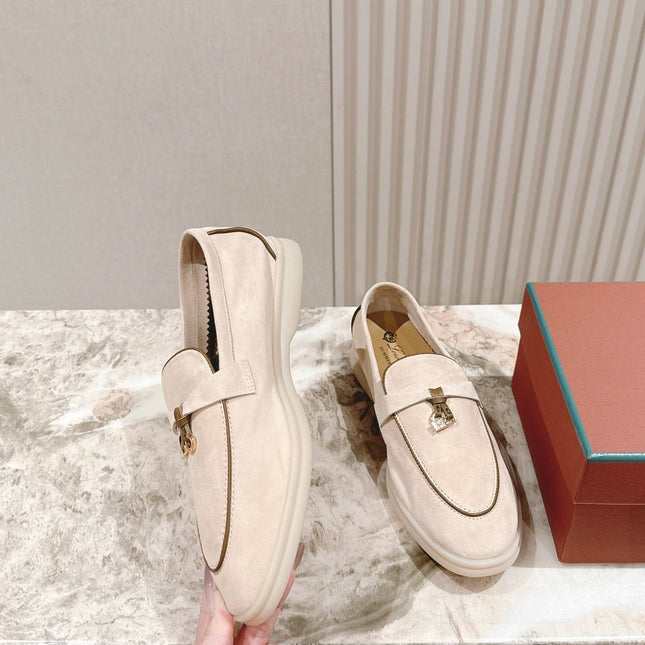 LP LOAFERS 25S IN CHAMPAGNE BEIGE SUEDE WITH SILVER HARDWARE