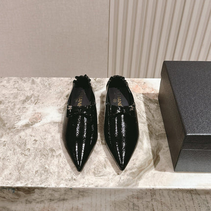 CC FLATS 25S IN BLACK PATENT LEATHER