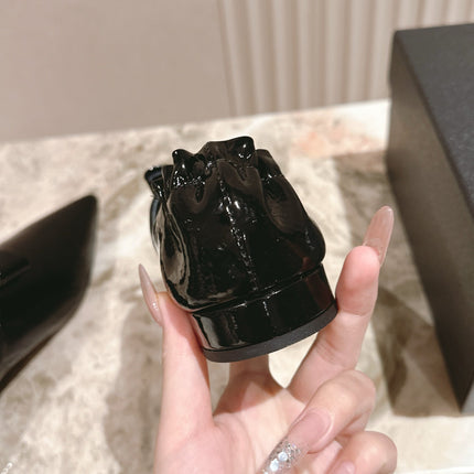 CC FLATS 25S IN BLACK PATENT LEATHER