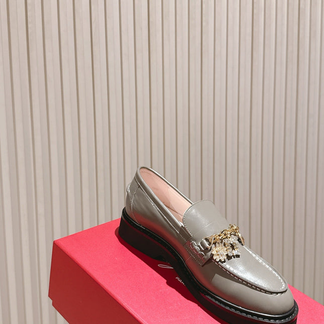 ROGER VIVIER 25S RANGERS CHAIN LOAFER IN GRAY CALFSKIN