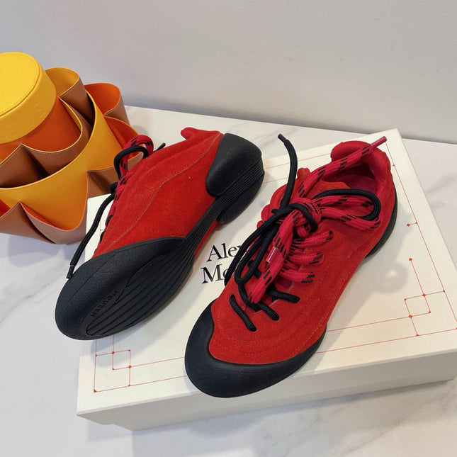 FLEXION SNEAKER IN RED SUEDE WITH BLACK TOE