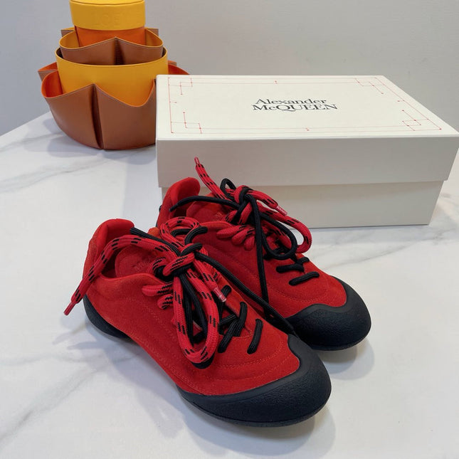 FLEXION SNEAKER IN RED SUEDE WITH BLACK TOE