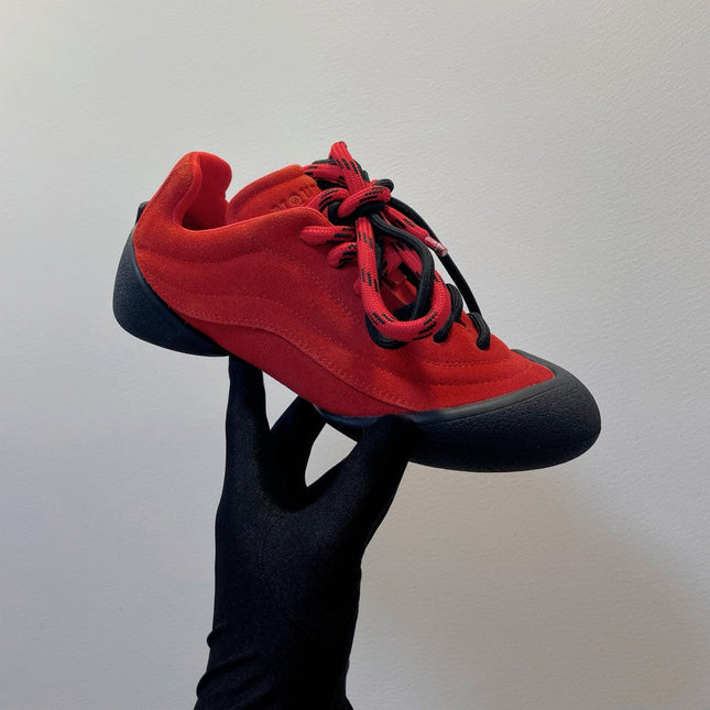 FLEXION SNEAKER IN RED SUEDE WITH BLACK TOE