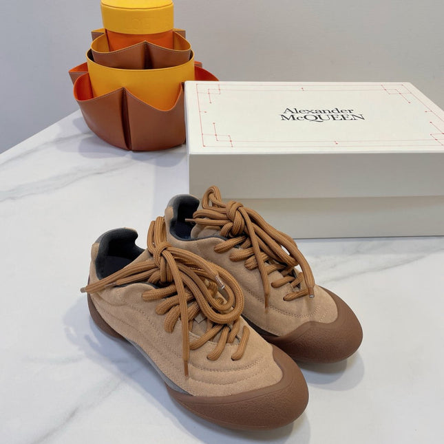 FLEXION SNEAKER IN LIGHT BROWN SUEDE