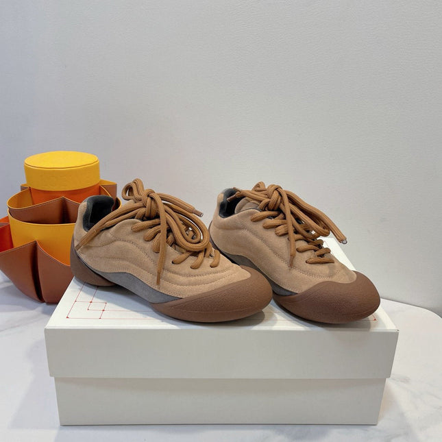 FLEXION SNEAKER IN LIGHT BROWN SUEDE