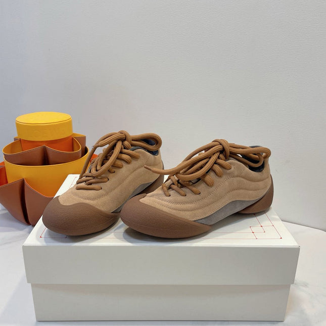 FLEXION SNEAKER IN LIGHT BROWN SUEDE