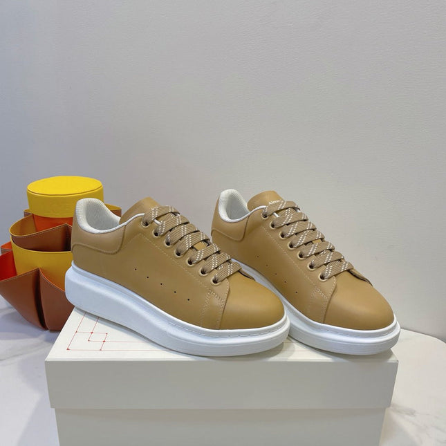 OVERSIZED SNEAKERS IN TAN BROWN SMOOTH CALFSKIN