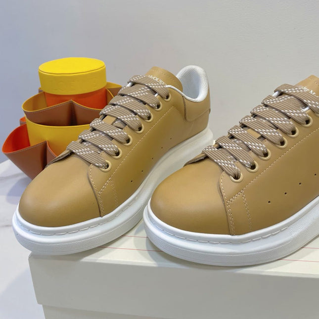 OVERSIZED SNEAKERS IN TAN BROWN SMOOTH CALFSKIN