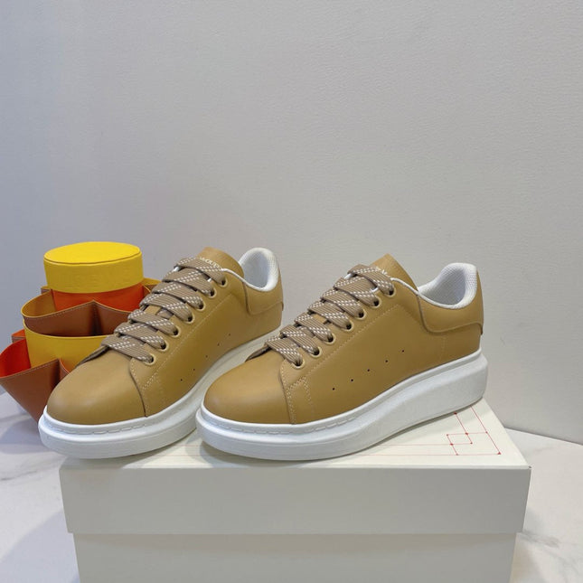 OVERSIZED SNEAKERS IN TAN BROWN SMOOTH CALFSKIN