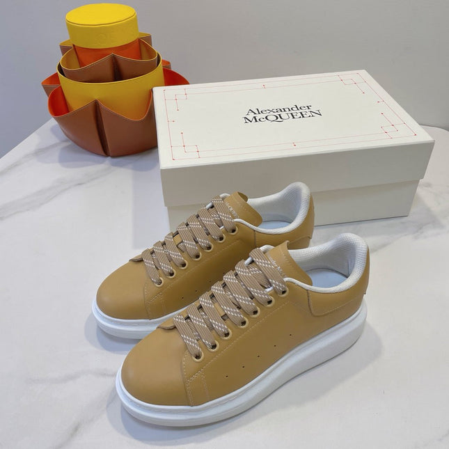 OVERSIZED SNEAKERS IN TAN BROWN SMOOTH CALFSKIN