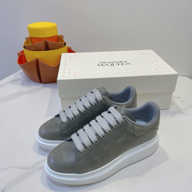 OVERSIZED SNEAKERS IN GUN GREY SMOOTH CALFSKIN