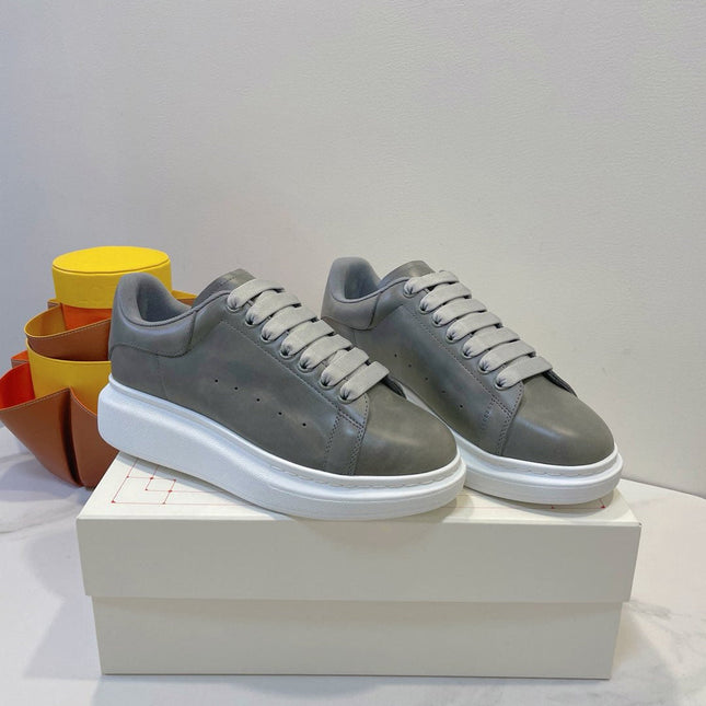 OVERSIZED SNEAKERS IN GUN GREY SMOOTH CALFSKIN