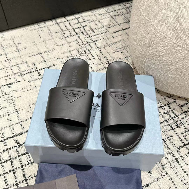 PRADA 25S RUBBER SLIDE IN CHARCOAL CALFSKIN WITH LOGO