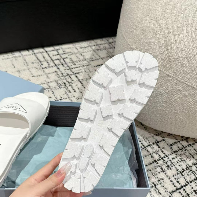 PRADA 25S RUBBER SLIDE IN WHITE CALFSKIN WITH LOGO