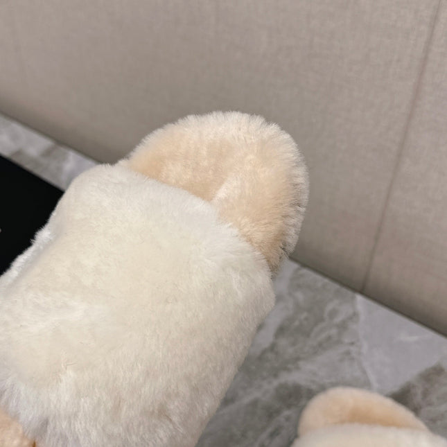 THICK-SOLED SLIPPERS IN WHITE MIX BISQUE BEIGE FLEECE