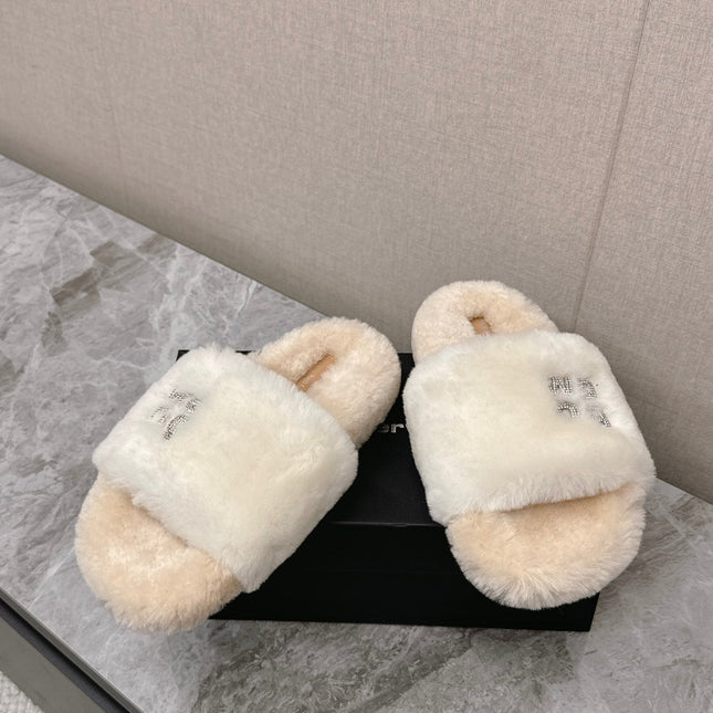 THICK-SOLED SLIPPERS IN WHITE MIX BISQUE BEIGE FLEECE