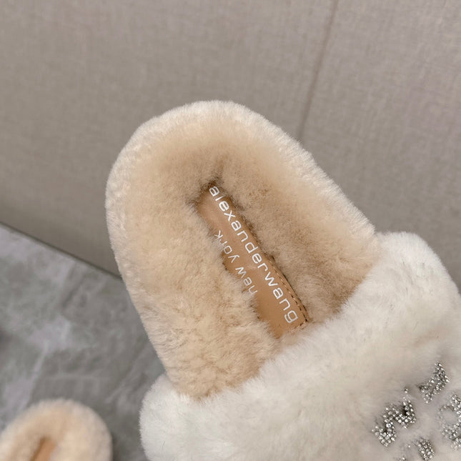 THICK-SOLED SLIPPERS IN WHITE MIX BISQUE BEIGE FLEECE