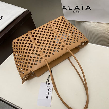 NEO MINA 32 BAG IN WHISKEY PERFORATED CALFSKIN