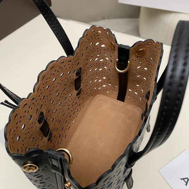 MINA 16 BAG IN BLACK VIENNA WAVE CALFSKIN