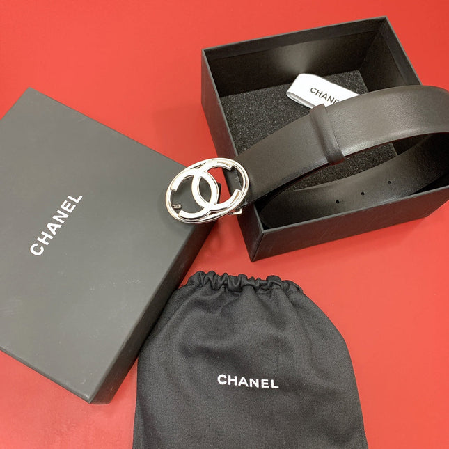 CC 40 MM CIRCLE BUCKLE BELT IN BLACK CALFSKIN WITH SILVER HARDWARE