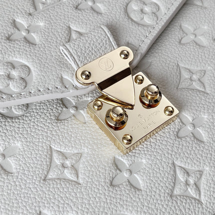 LV 25S POCHETTE METIS 25 IN WHITE MONOGRAM COATED CANVAS GOLD HARDWARE