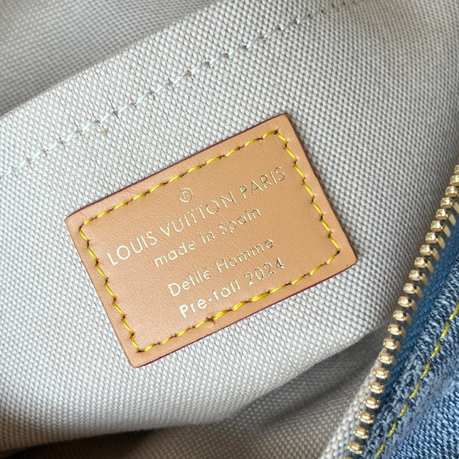 CHESS MESSENGER 24 IN COLUMBIA BLUE DAMIER DENIM 3D