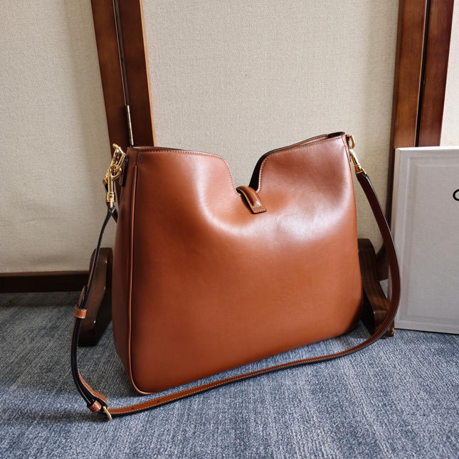MEDIUM CAMILLE 16 SOFT BAG 36 BURNT SIENNA IN SMOOTH CALFSKIN