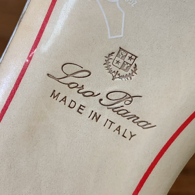 FLAT SLIPPERS IN CREAM WHITE LAMBSKIN OSTRICH SKIN