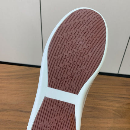 LP SNEAKERS IN BLACK CALFSKIN WITH WHITE SOLE