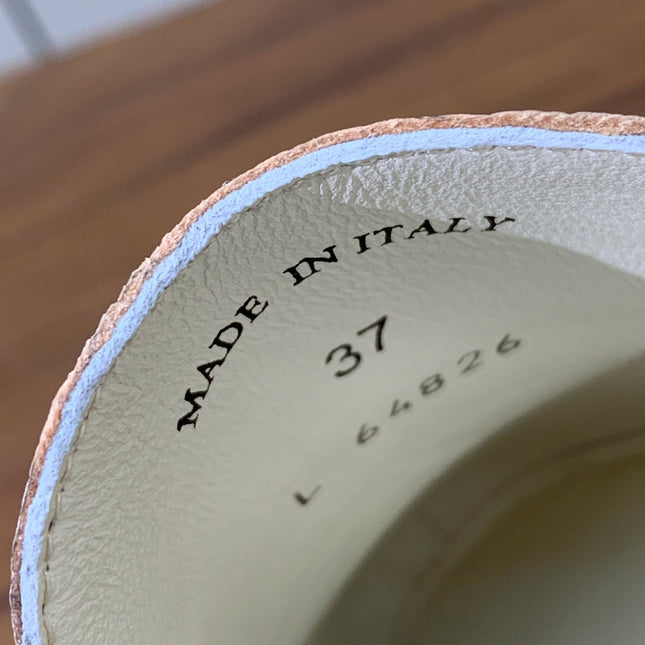 LP FLAT MULES 25S IN CREAM WHITE LAMBSKIN WITH SILVER HARDWARE