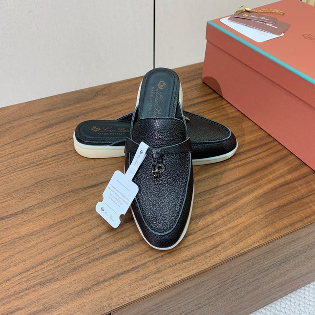 LP FLAT MULES 25S IN BLACK LAMBSKIN WITH SILVER HARDWARE