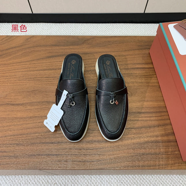 LP FLAT MULES 25S IN BLACK LAMBSKIN WITH SILVER HARDWARE