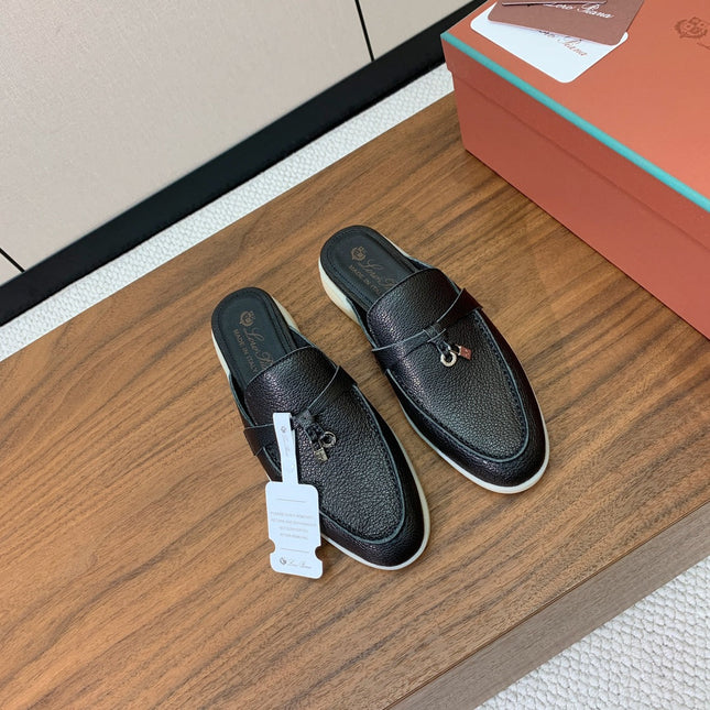 LP FLAT MULES 25S IN BLACK LAMBSKIN WITH SILVER HARDWARE