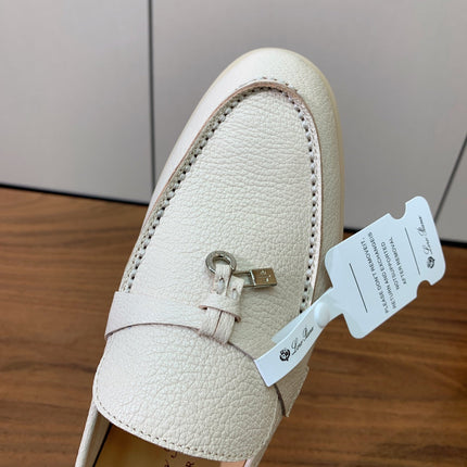 LP LOAFERS 25S IN CREAM WHITE LAMBSKIN WITH SILVER HARDWARE