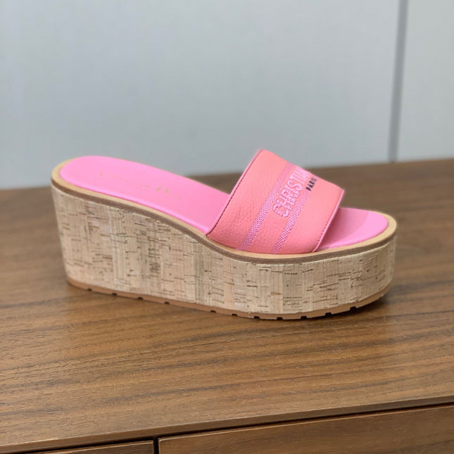 DIOR 25S DWAY WEDGE SLIDE 90 MM IN PINK CALFSKIN