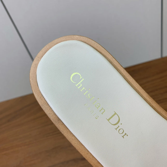 DIOR 25S DWAY WEDGE SLIDE 90 MM IN CREAM WHITE CALFSKIN