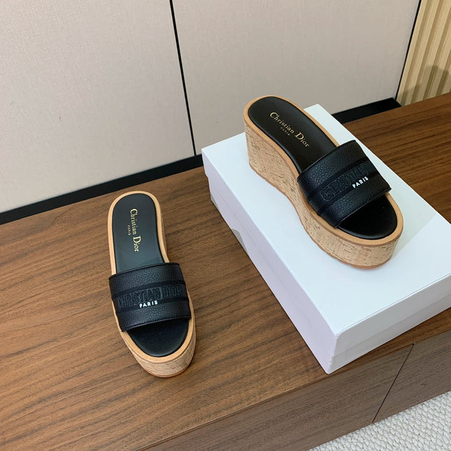 DIOR 25S DWAY WEDGE SLIDE 90 MM IN BLACK CALFSKIN