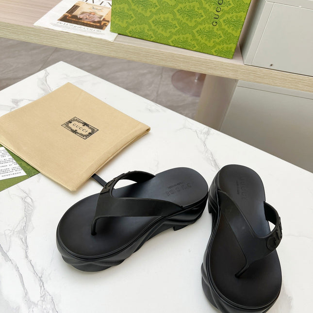 THONG PLATFORM IN BLACK IMPORTED TPU