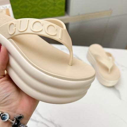 THONG PLATFORM 5 CM IN BEIGE CREAM IMPORTED TPU