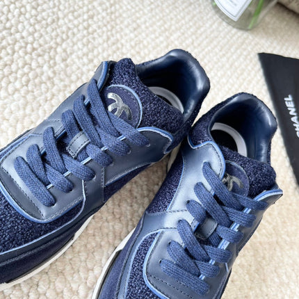 CC SNEAKER IN NAVY BLUE WOOL TWEED AND SUEDE