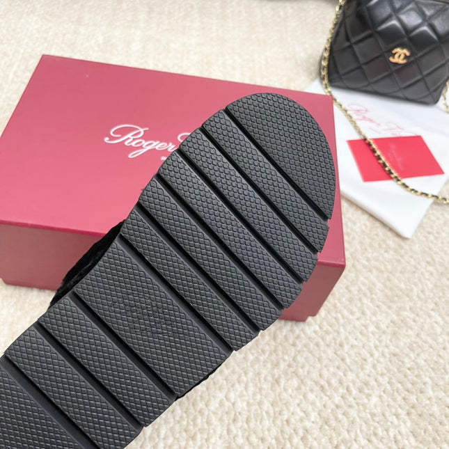 VIV' WINTER FUR STRASS BUCKLE SANDALS IN BLACK SHEEPSKIN