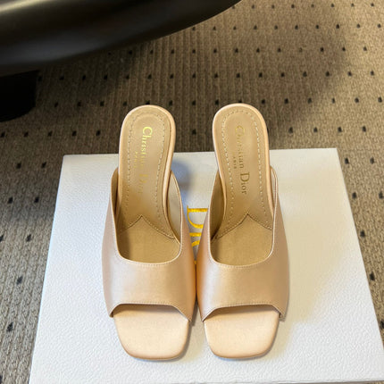 CD TRIBALES PUMPS IN BEIGE SATIN AND CALFSKIN