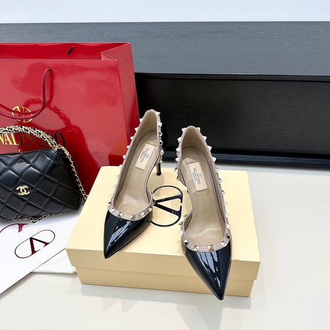 VLTN ROCKSTUD HEELS 25S 85 MM IN BLACK GLOSSY LEATHER