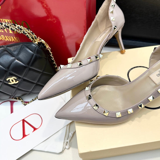VLTN ROCKSTUD HEELS 25S 60 MM IN SOFT LILAC BEIGE GLOSSY LEATHER