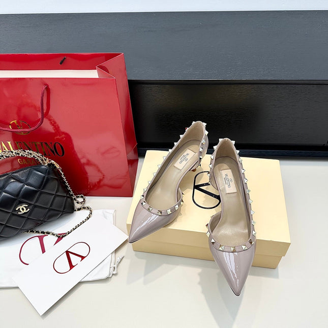 VLTN ROCKSTUD HEELS 25S 60 MM IN SOFT LILAC BEIGE GLOSSY LEATHER