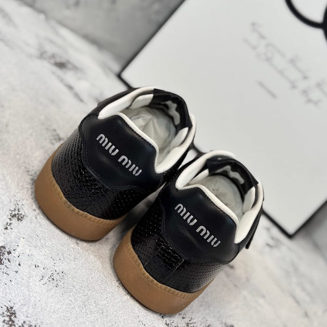 RETRO SNEAKERS WITH RIPTAPE STRAPS IN BLACK LAMBSKIN KNITTED PATTERN