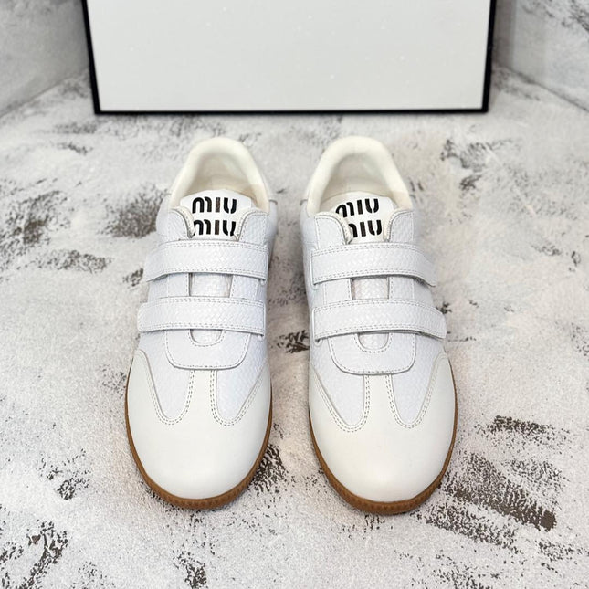 RETRO SNEAKERS WITH RIPTAPE STRAPS IN WHITE LAMBSKIN KNITTED PATTERN